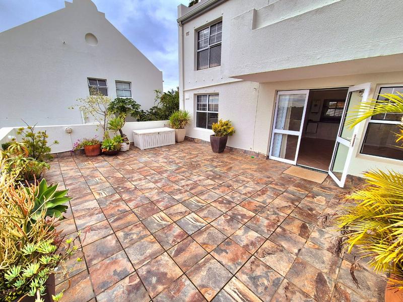To Let 2 Bedroom Property for Rent in Aurora Western Cape